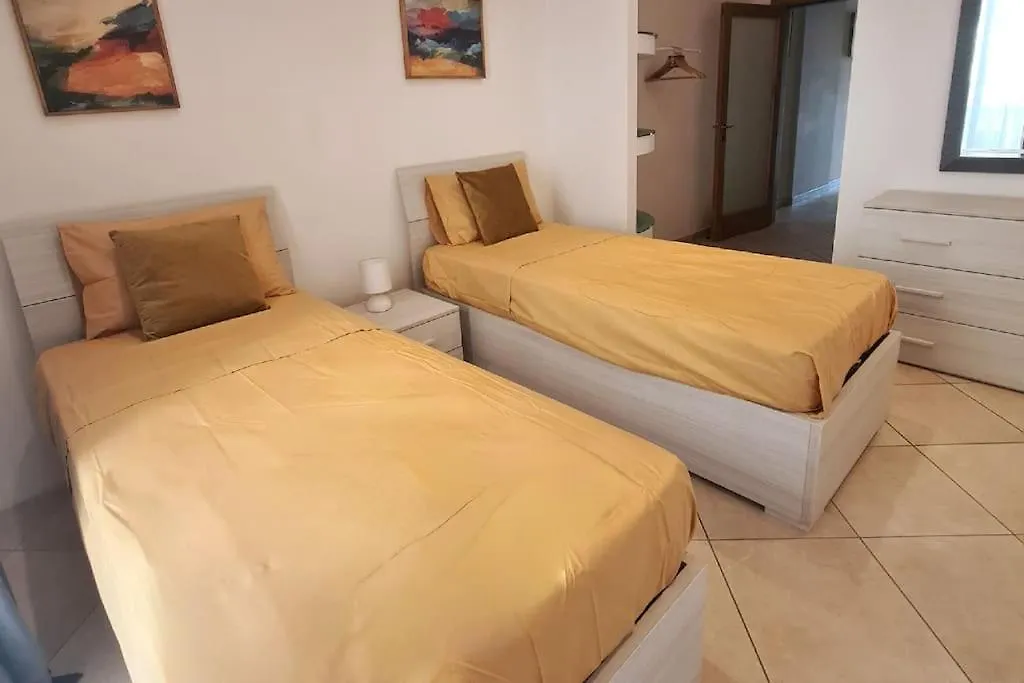 Seaview 2 Bedroom Ap. In Spinola San Ġiljan Málta